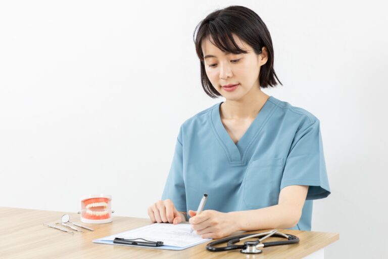 女性